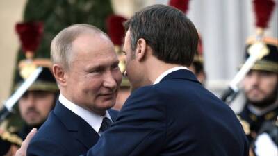 Песков опроверг данные The Financial Times о сделке Путина и Макрона по Украине