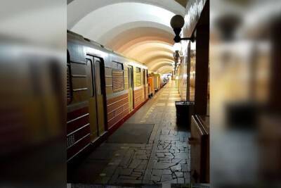 В метро Петербурга заявили об отсутствии задержек на оранжевой линии