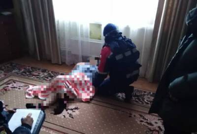 В Новой Ладоге спасатели вскрыли дверь ради спасения пенсионерки