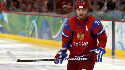 Ковальчук допустил, что российские хоккеисты сыграют на ОИ-2022 в масках