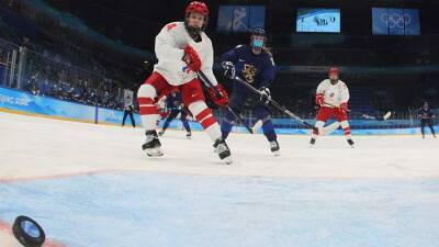 Финские хоккеистки разгромили россиянок в матче группового этапа ОИ
