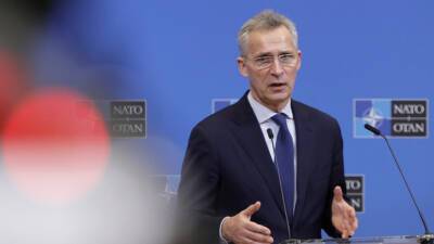 Генсек НАТО Столтенберг заявил о намерении найти политическое решение конфликта с Россией