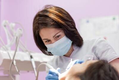 Кариес и острую боль в зубах вылечат в стоматологическом центре «Победа» в Чите