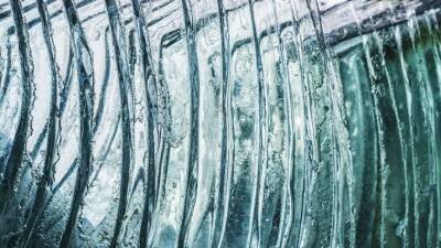 Ледяная глыба проломила голову петербурженке на Каменноостровском проспекте