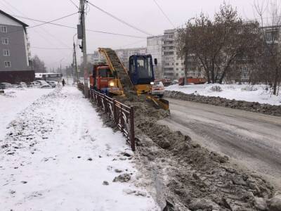 В Иркутске за сутки вывезли более 2000 тонн снега