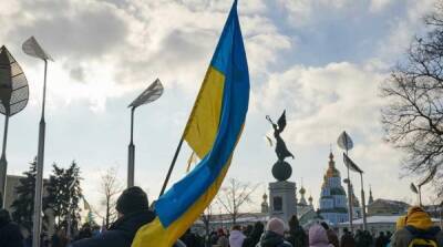 В парламенте Словакии надругались над украинским флагом – видео