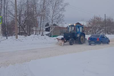 За нечищенные дороги предупреждение получили чиновники Ярского района