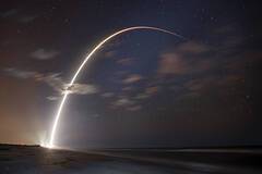 SpaceX потеряли группу спутников Starlink