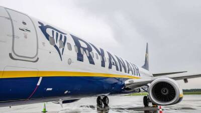 Авиаперевозчик Ryanair приостановил продажу билетов на рейсы из Харькова и Херсона
