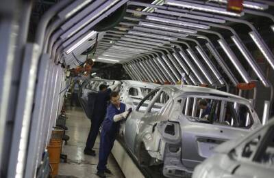 Toyota снова снизила прогноз производства автомобилей из-за нехватки чипов