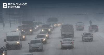 Татарстанских автомобилистов предупредили о снежных заносах и гололедице на дорогах