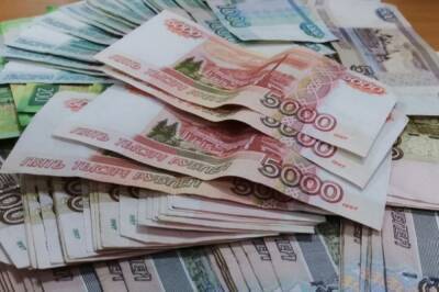 Эксперты сообщили о росте числа россиян с рублевыми накоплениями