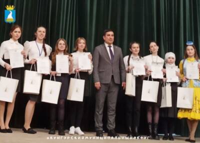 Школьницы из Кунгурского округа отличились на олимпиаде по татарскому языку и литературе в Казани