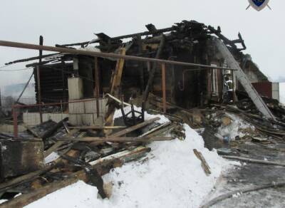 СК ведет проверку по факту гибели пенсионеров на пожаре в Балахнинском районе
