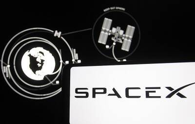 Сгорят в атмосфере: SpaceX потеряла 40 спутников из-за магнитной бури