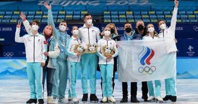 Награждение российских фигуристов задерживают из-за сомнительного допинг-теста