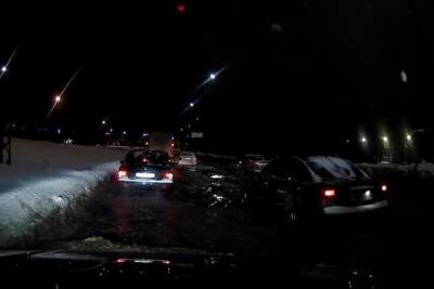 Водоканал назвал причину потопа на Ключевском шоссе в Петрозаводске