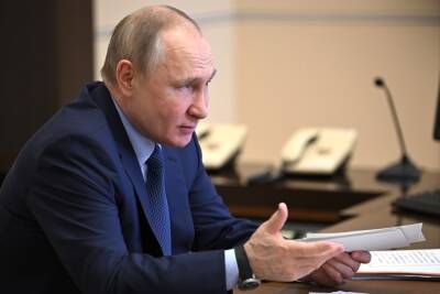 Путин потребовал от судов максимально быстрых и справедливых решений