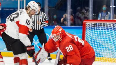 Российские хоккеисты обыграли Швейцарию в стартовом матче олимпийского турнира в Пекине