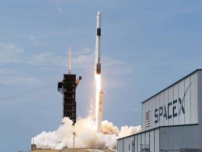 Геомагнитная буря оставила SpaceX без 40 мини-спутников Starlink