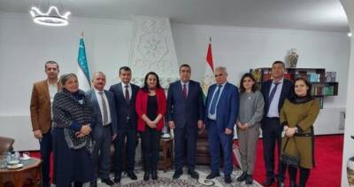 Таджикистан и Узбекистан планируют создать совместные предприятия в области шелководства и переработки коконов