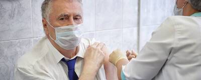 Вакцинировавшийся семь раз Жириновский госпитализирован с двусторонней пневмонией