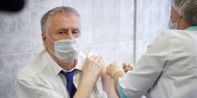 Жириновского госпитализировали с COVID-19 после 8 вакцинаций
