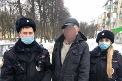 В Рязани водитель-нарушитель попытался сбежать от полицейских