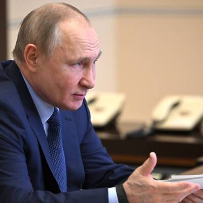 Путин: судебная система в России не является "бездушной машиной"
