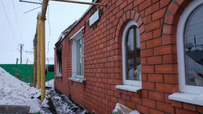 Пожар под Воронежем оставил без жилья четыре семьи