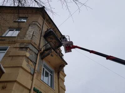 В УК заявили о неизбежном демонтаже аварийных балконов дома на Пушкинской в Воронеже