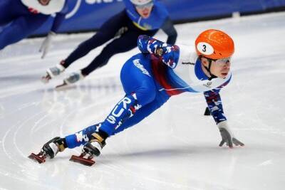 Фотофиниш: россиянин Елистратов выиграл бронзу Олимпиады в шорт-треке