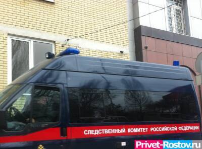В Ростове 37-летний мужчина пытался зарубить топором свою пожилую соседку