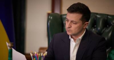 Зеленский ответил на петицию с призывом открыть офисы Google и Facebook в Украине
