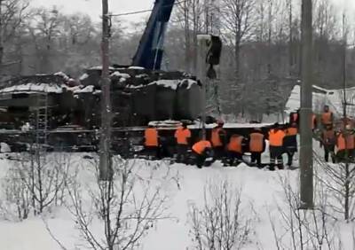 Видео: поезд с военной техникой сошел с рельс в Кингисеппском районе - ivbg.ru - Украина - Ленинградская обл. - район Кингисеппский - с. Видео - Ленобласть