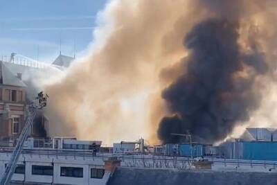 Не менее 34 человека пострадали при пожаре в типографии Банка Франции