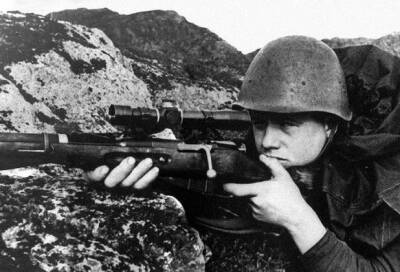 «Кинестетическая разминка»: какие хитрости спасали советских снайперов при онемении мышц - Русская семерка