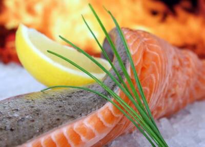 Американские диетологи выяснили, что рыба и кабачки замедлят процессы старения
