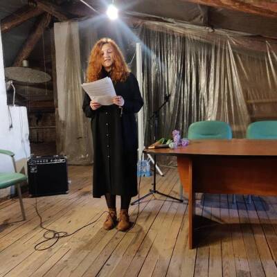 Петербургский педагог, рассказавшая об увольнении за стихи, опровергла данные о судимости
