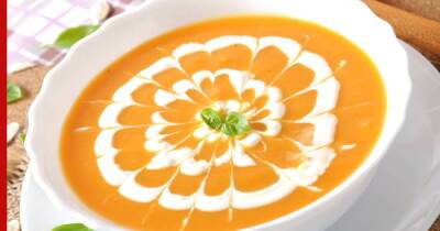 Просто и быстро: рецепт тыквенного супа-пюре со сметаной
