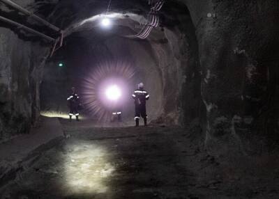 Обрушение горной породы произошло на шахте в Якутии, пострадали три человека - СК