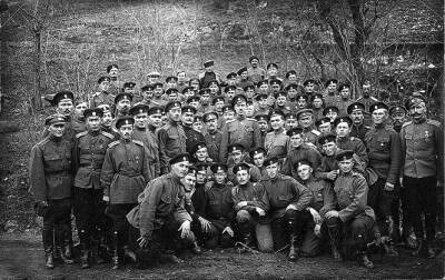 Как 108 белоэмигрантов за неделю разгромили «албанскую армию» - Русская семерка