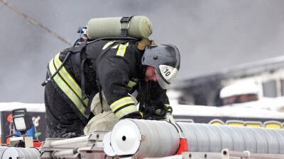 Пожар произошёл на нефтеперерабатывающем заводе в Рязани