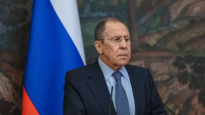 Лавров заявил о неприемлемости для России размещения ядерного оружия США в Европе