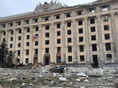 Последствия ракетного удара по центру Харькова. Фото и видео