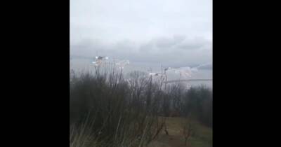 Два российских вертолета сбили над Киевским водохранилищем (видео)