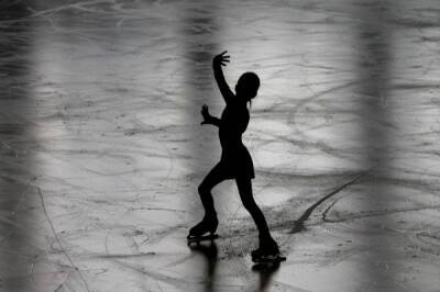 ISU запретил российским конькобежцам участвовать в соревнованиях