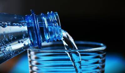 В РФ начали маркировать упакованную питьевую воду