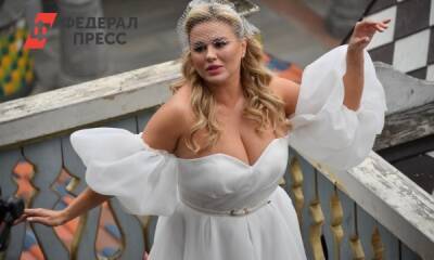 Анне Семенович 42: почему известная певица все еще не вышла замуж