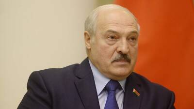 Лукашенко назвал тяжелым телефонный разговор с Зеленским
